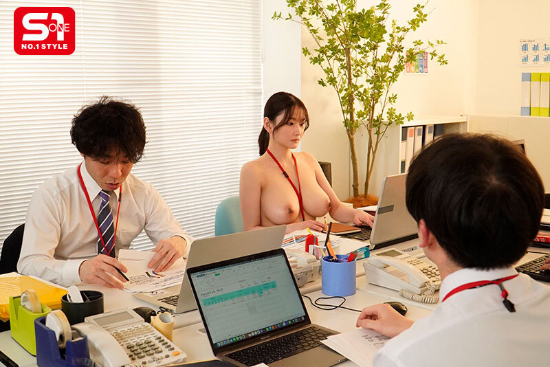 隠れ爆乳OLが今月のノルマ未達成のため本日より1週間全裸出社 私のカラダで皆様を全力ご奉仕・フォローさせていただきます。 鷲尾めい 8枚目