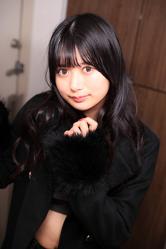 即ヤリ専門！入室5秒で唾液たっぷりのベロちゅうで悩める絶倫M男君をビンビンにさせる小悪魔美少女 北岡果林20歳 12枚目