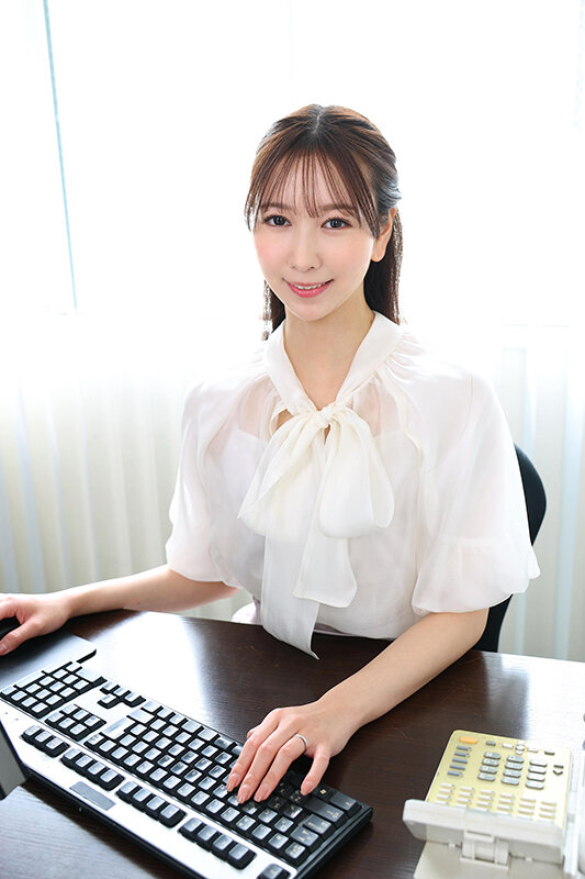 【VR】【8K VR】休日出勤は不倫の合図 病みつきになる最高のスタイルの部下と托卵中出しオフィス性交 森あやみ 3枚目